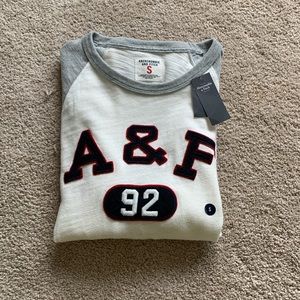 A&F men's long sleeve shirt